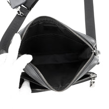 将图像加载到图库查看器中,LOUIS VUITTON Trio Messenger NoirM69443 Monogram Eclipse Monogram Eclipse Reverse