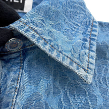 Load image into Gallery viewer, CHANEL Camellia Vest Size 36 Light BlueP74492 Cotton