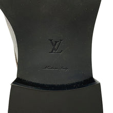 Load image into Gallery viewer, LOUIS VUITTON Wonderland Line EncreBoots Brown1A2Q30 Patent LeatherMonogram Size 38