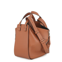 Load image into Gallery viewer, LOEWE hammock Tan387.30.S35 Classic Calf LeatherLeather Size Small