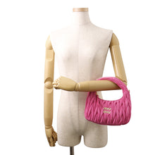 将图像加载到图库查看器中,MIUMIU Wonder Hobo Bag Pink5BC125 suede
