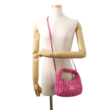 将图像加载到图库查看器中,MIUMIU Wonder Hobo Bag Pink5BC125 suede