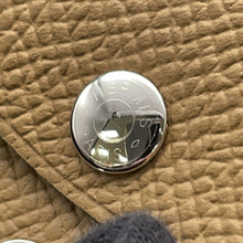 Load image into Gallery viewer, HERMES Calvi Duo Dune Epsom