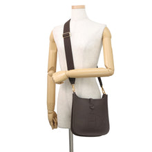 Load image into Gallery viewer, HERMES Evelyne Ebene Taurillon Clemence Size 23