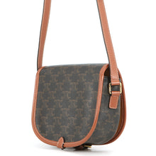 Load image into Gallery viewer, CELINE Triomphe Folco Shoulder Tan191502BZJ.04LU PVC Leather Size Medium