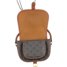 Load image into Gallery viewer, CELINE Triomphe Folco Shoulder Tan191502BZJ.04LU PVC Leather Size Medium