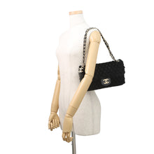 将图像加载到图库查看器中,CHANEL Lapin ChainShoulder Bag Black Lapin Leather Size 25