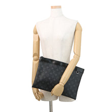 Load image into Gallery viewer, LOUIS VUITTON Pochette・Discovery NoirM62291 Monogram Eclipse