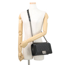 将图像加载到图库查看器中,CHANEL Boy Chanel ChainShoulder Bag BlackA67086 Patent Leather Size 25