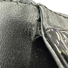 Load image into Gallery viewer, CHANEL Boy Chanel ChainShoulder Bag BlackA67086 Patent Leather Size 25
