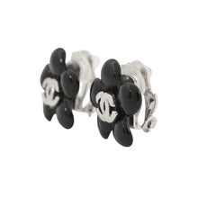 将图像加载到图库查看器中,CHANEL Earring Camellia CC Logo Black Metal Resin