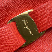 将图像加载到图库查看器中,Ferragamo Vara Ribbon Shoulder Bag Red Leather