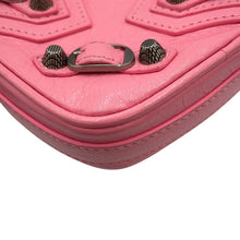 Load image into Gallery viewer, BALENCIAGA Lucagol Heart ChainShoulder Bag Pink722781 Leather