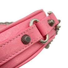 Load image into Gallery viewer, BALENCIAGA Lucagol Heart ChainShoulder Bag Pink722781 Leather