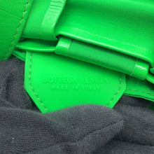 Load image into Gallery viewer, Bottega Veneta Maxi INTRECCIATO Candy Cassette Green Leather