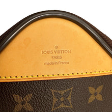 将图像加载到图库查看器中,LOUIS VUITTON Pegase BrownM23295 Monogram Size 65