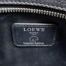 将图像加载到图库查看器中,LOEWE Amazona Limited Edition White/Black35279A03PL Leather Size 28