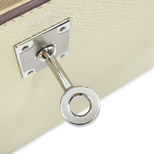 Load image into Gallery viewer, HERMES Kelly Sellier tricolor Nata / Jaune Poussin / Sesame Epsom Size 25