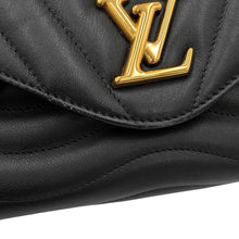 将图像加载到图库查看器中,LOUIS VUITTON Hold Me NoirM21720 Calf Leather