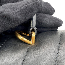 将图像加载到图库查看器中,LOUIS VUITTON Hold Me NoirM21720 Calf Leather