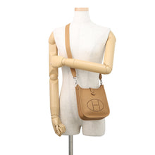 Load image into Gallery viewer, HERMES Evelyne Short Biscuit Taurillon Clemence Size TPM