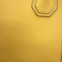 将图像加载到图库查看器中,Givenchy Antigona Soft YellowBB50F2B0WD-741 Calf Leather Size Medium