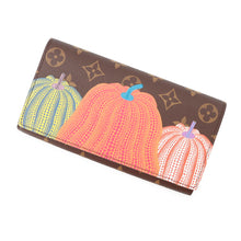 将图像加载到图库查看器中,LOUIS VUITTON LVxYK Pumpkin Portefeuille Sarah NM Brown/MulticolorM82114 Monogram・Pumpkin