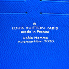 将图像加载到图库查看器中,LOUIS VUITTON Pochette Voyage Blue/WhiteM45480 Monogram Clouds