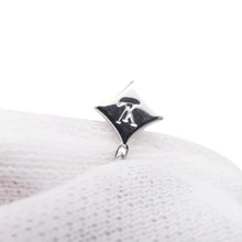 Load image into Gallery viewer, LOUIS VUITTON LV Diamond Pendant StarQ03019 18K White Gold