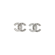 将图像加载到图库查看器中,CHANEL CC Logo Earrings Metal Rhinestone