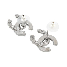 将图像加载到图库查看器中,CHANEL CC Logo Earrings Metal Rhinestone