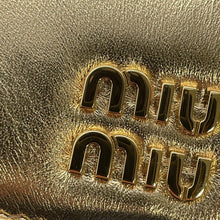将图像加载到图库查看器中,MIUMIU mini chain wallet Gold5MR030 Leather