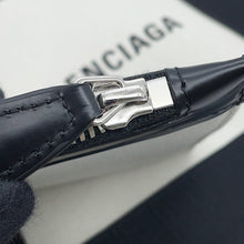 Load image into Gallery viewer, BALENCIAGA Navy Kabas White/Black390346 Canvas Leather Size XS