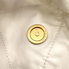 将图像加载到图库查看器中,CHANEL CHANEL22 ChainShoulder Bag WhiteAS3260 Shiny Calf Leather Size Small