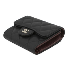 将图像加载到图库查看器中,CHANEL Matelasse Small Flap Wallet BlackAP0229 B10583 C3906 Caviar Leather