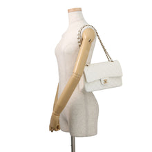 Load image into Gallery viewer, CHANEL Matelasse Double Flap Chain Shoulder Bag WhiteA01112 Caviar Leather Size 25
