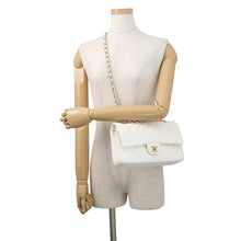 Load image into Gallery viewer, CHANEL Matelasse Double Flap Chain Shoulder Bag WhiteA01112 Caviar Leather Size 25