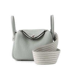 将图像加载到图库查看器中,HERMES Lindy Blue Gacier/Gris Perle Taurillon Clemence Size Mini