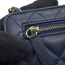将图像加载到图库查看器中,CHANEL Matelasse ChainShoulder Mini Bag Navy Lambskin