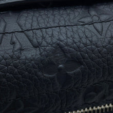Load image into Gallery viewer, LOUIS VUITTON Soul Trunk Shoulder Bag NoirM13871 Taurillon・Monogram