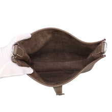 Load image into Gallery viewer, HERMES Evelyne3 Etoupe Taurillon Clemence Size PM