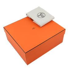 Load image into Gallery viewer, HERMES Plume Gold Swift Leather Size 28
