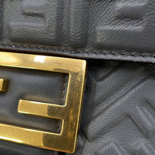 将图像加载到图库查看器中,FENDI Baguette Chain Midi Shoulder Bag Dark Gray8BR793AH9CF1IV7 Leather