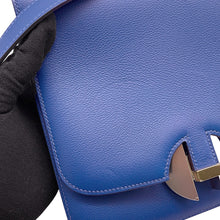 Load image into Gallery viewer, HERMES 2002 Shoulder Bag Blue Brighton Evercolor Size 20
