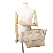 Load image into Gallery viewer, CELINE Luggage shopper Beige Leather Size Mini