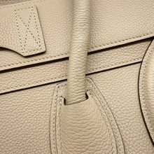 Load image into Gallery viewer, CELINE Luggage shopper Beige Leather Size Mini