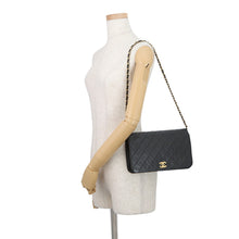 将图像加载到图库查看器中,CHANEL Matelasse Push Lock ChainShoulder Bag Black Lambskin