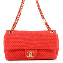 Load image into Gallery viewer, CHANEL Chevron ChainShoulder Bag Red Leather