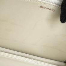 将图像加载到图库查看器中,CHANEL Matelasse Pearl Wallet WhiteAP1841 Lambskin