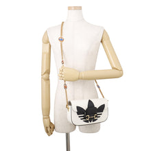 将图像加载到图库查看器中,GUCCI Adidas Collaboration Shoulder Bag Black/White722009 Leather